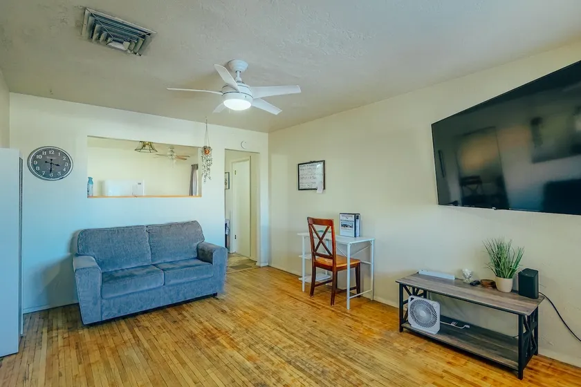 2Br Farmington Townhouse | Pets + Fenced Yard - Image 1
