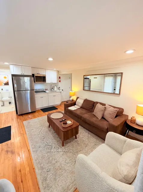 Carmen’s guest suite near route 110 - Image 1