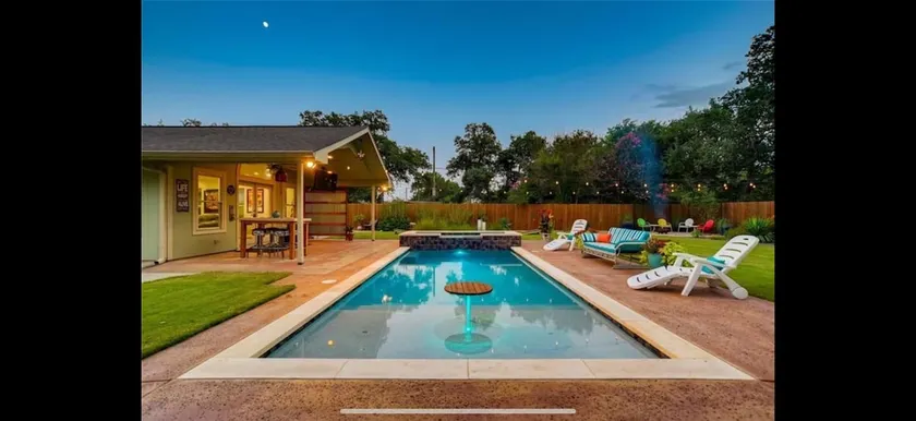 Gorgeous 4 Bedroom Home w/ Pool, Game Room, Gym - Image 1