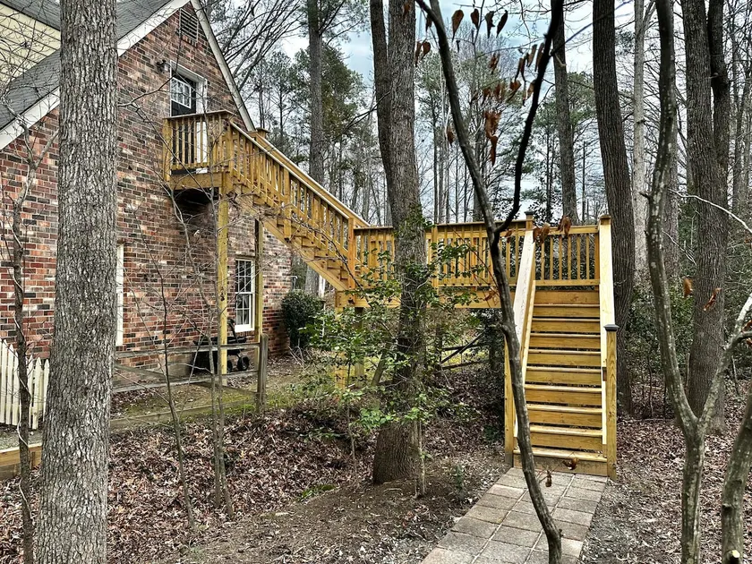 Ashland Aerie - Image 1