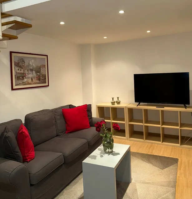 Kejsi Home - Image 1