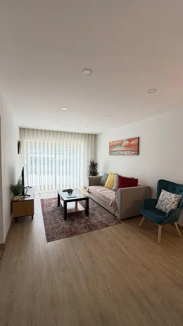 Casa Guimarães 5 minutes - Image 1