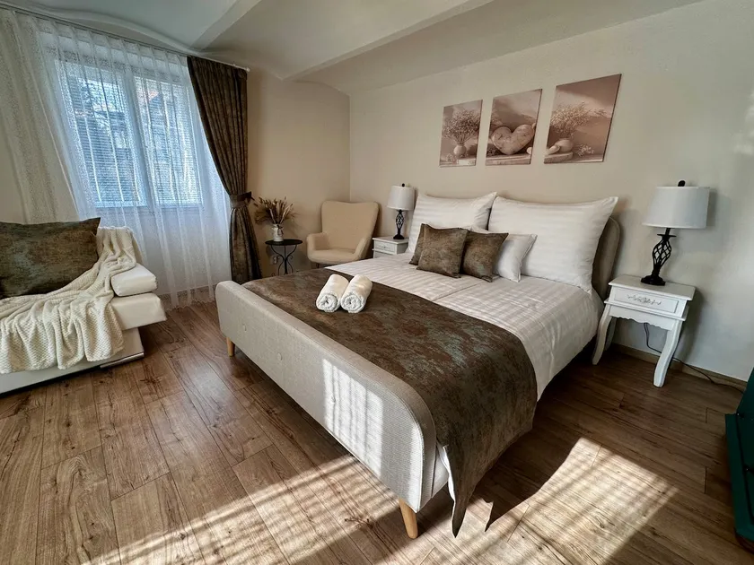 Petőfi Sarok Apartman - Image 1