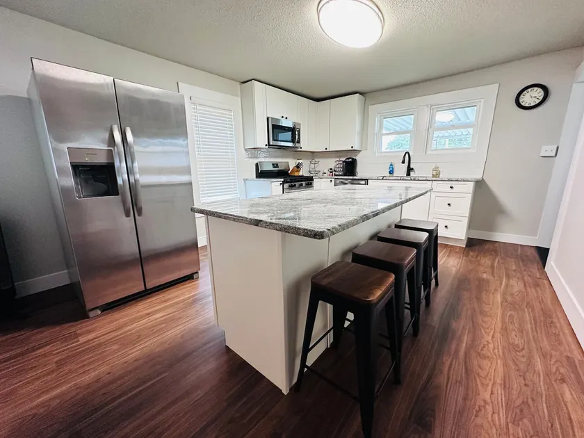 The Talon at QU Stadiums, 2 Bedrooms 1 Bath - Image 1