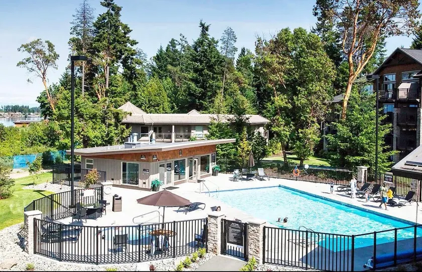 #21 House in resort pool + hottub + ocean & beach - Image 1