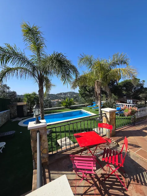 villa 10 minutes from the beaches 5 bedrooms netflix - Image 1