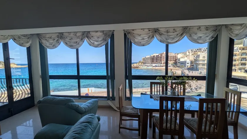 Unique & Cozy Seafront Stay in Marsalforn Gozo - Image 1