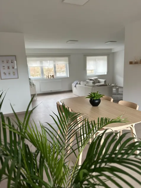 3 bedroom apartment - Image 1