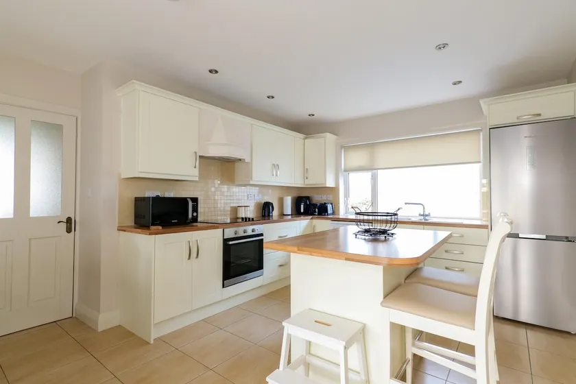 Cozy Connemara Family Retreat - Image 1