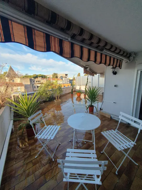 ”Sun” apartment (Parking + Air conditioning + Terrace) - Image 1