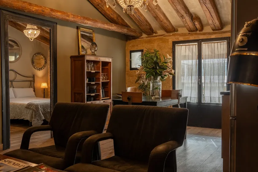 BEAUTIFUL PENTHOUSE IN BUILDING HISTORIC BUILDING IN PLAZA DEL PILAR - Image 1
