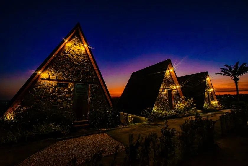 Topaz Cabins - Image 1