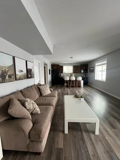 Sip On Celeste 2Bed 1Bath Garden Suite - Image 1