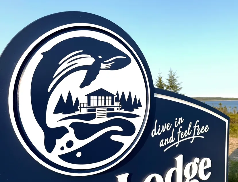 Leaper Lodge Hideaway, Sauna & Hot Tub - Book Now! - Image 1