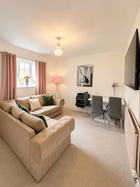 Cherry Tree House - Image 1