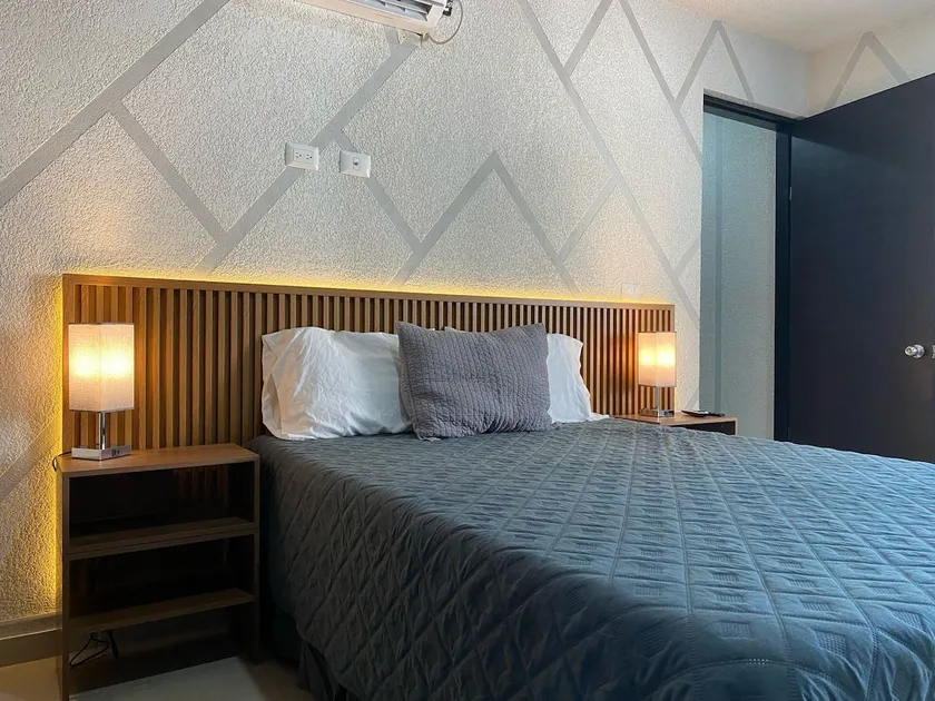5-Star Apartment, 10 Minutes from the Consulate - Image 1