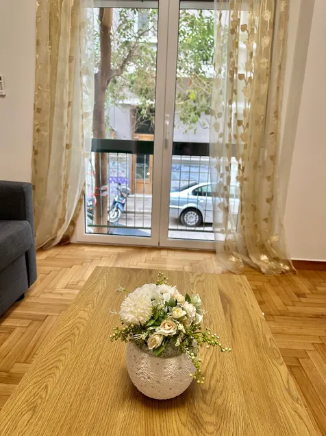 Juliet Apartment 08 - Image 1