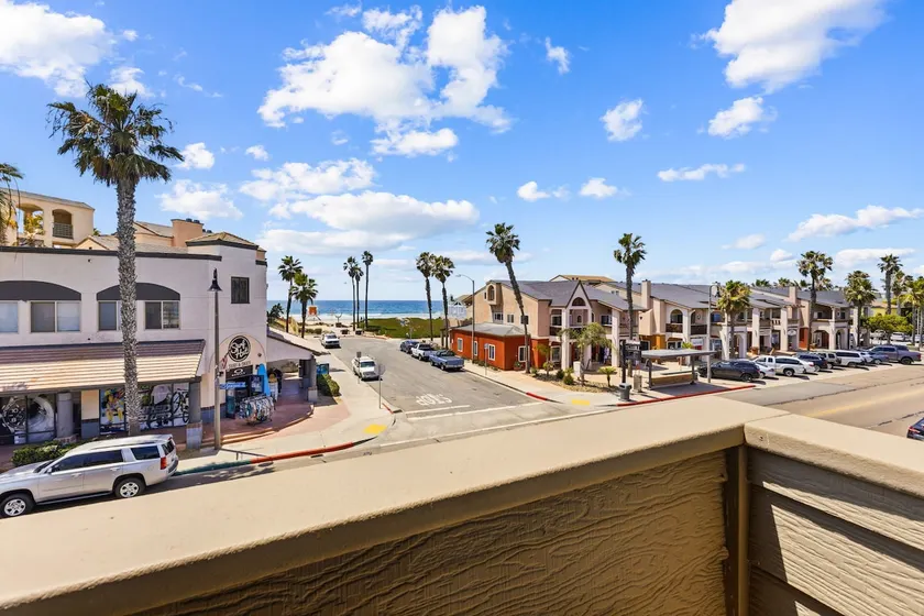 Unique 2BR | IB Condo | Ocean View | Balcony | W/D - Image 1