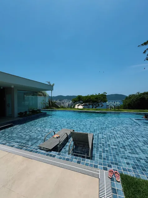 Luxury Studio with Incredible View - Image 1