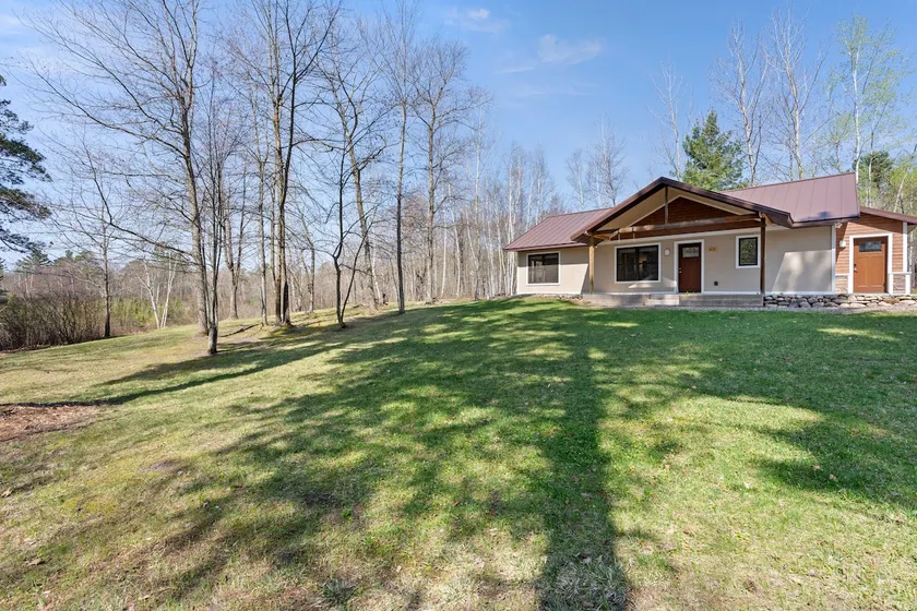 Cozy cabin near Woman Lake - Image 1