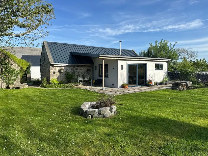 The Milking Parlour and Meadow Sauna - Image 1
