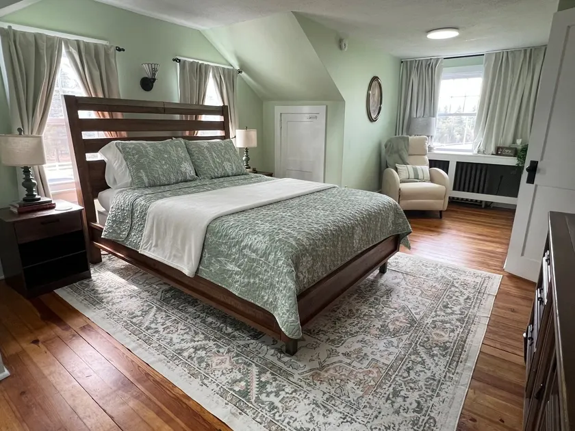 The Vintage on Market w/pool, close to Hershey - Image 1