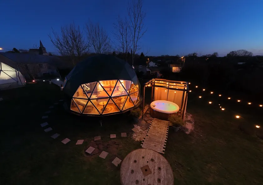 Private dome & hot tub · romantic getaway - Image 1