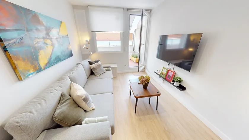 Apartamentos de Juan Jose, Apartment with queen-size bed. - Image 1