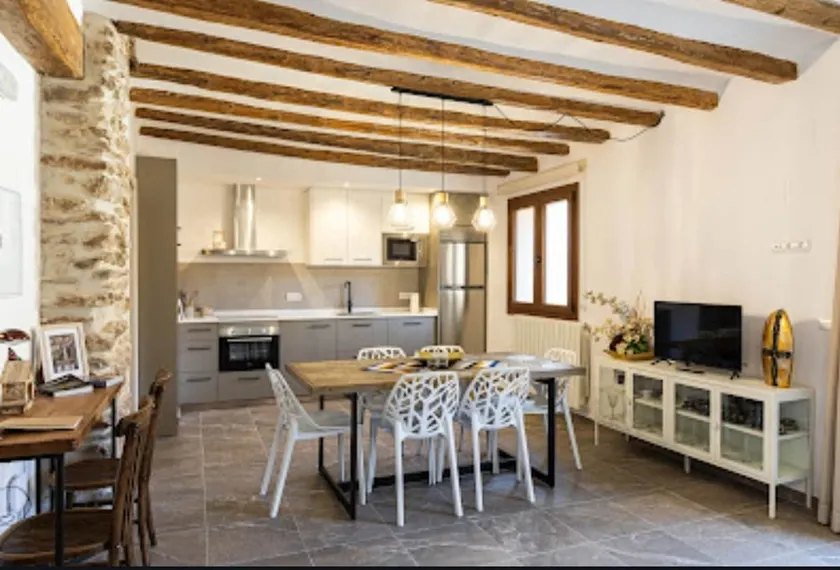 Maite's Apartments, One-bedroom apartment - Image 1