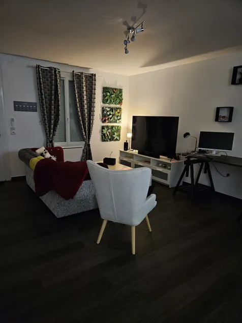 country home - Image 1