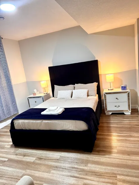Gaudi's Basement Suite (1 Bedroom) - Image 1