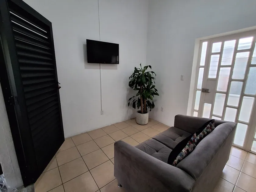 Casa Nanis Duplex, 2 bedrooms, comfortable, centrally located. - Image 1