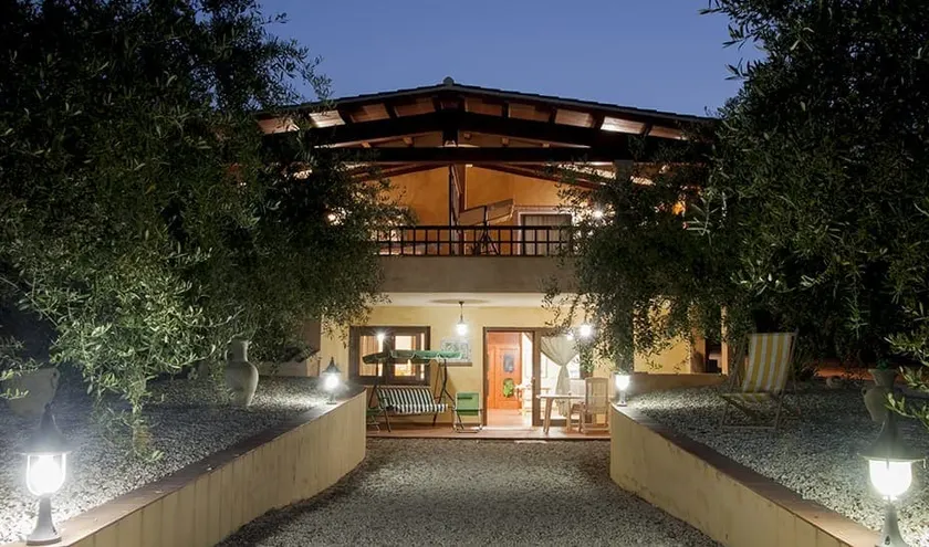 Cozy Villa nestled in the Gulf of Orosei - Image 1