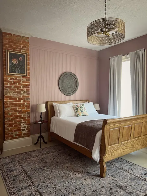 Historic Victorian Apt in Downtown Wooster Unit 1 - Image 1