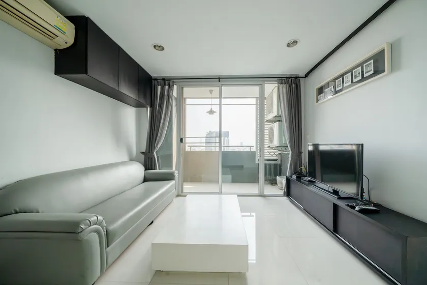 Cozy Stay in Prime Location at The Station Condo - Image 1