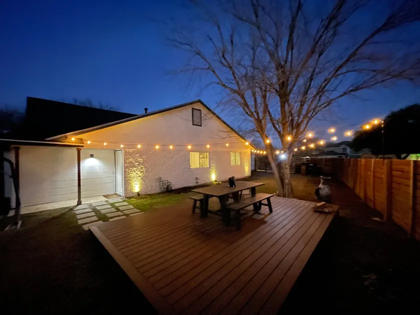Casita Kestrel | South Austin - Image 1