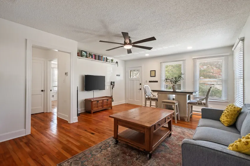 3BR Crestview Home • 2 Kings • Family Friendly - Image 1