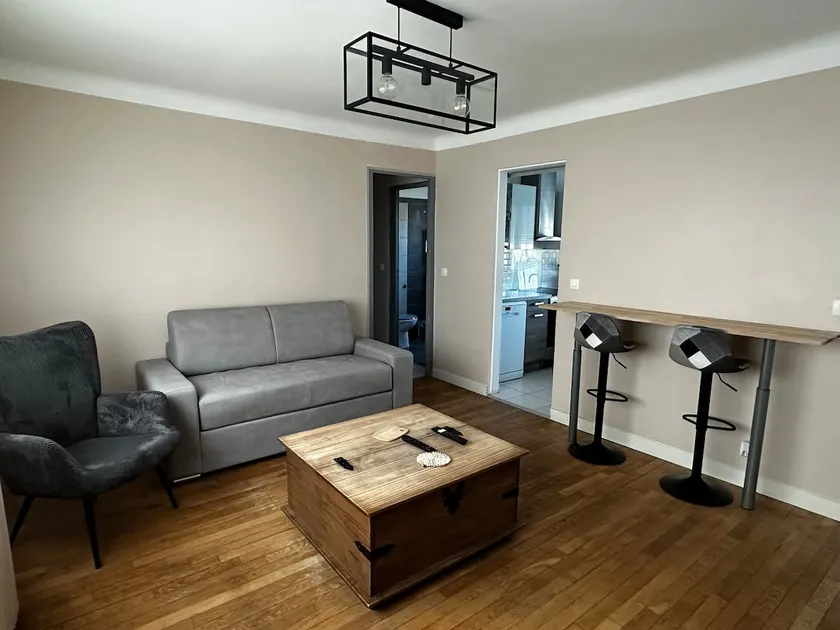 Charming Townhouse - Image 1