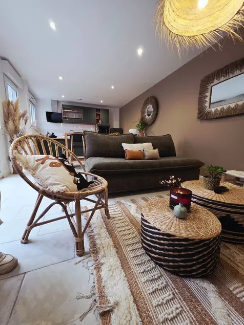 2. Rosporden - Boho & green vibes - Patio of 40m² - Image 1