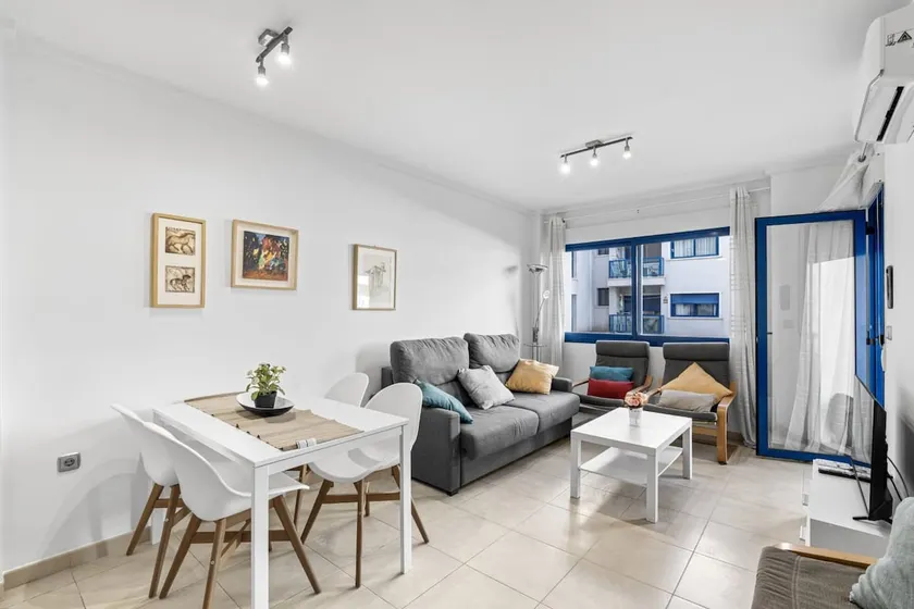 Lovely apartment in Alicante - Image 1