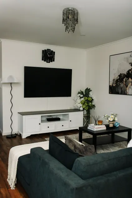 Little Luxe Retreat - Image 1