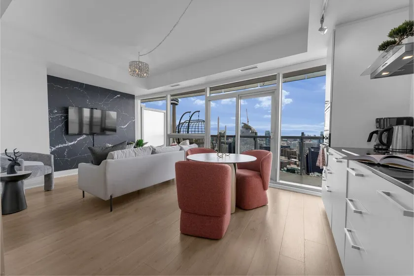 The Majestic Residence! - Image 1