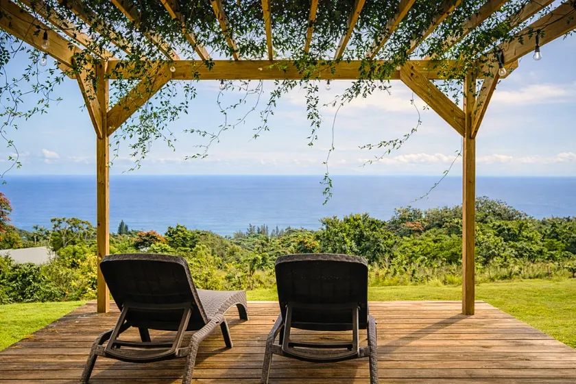 Oceanview Farmhouse Estate | Sunrise & Waterfalls - Image 1