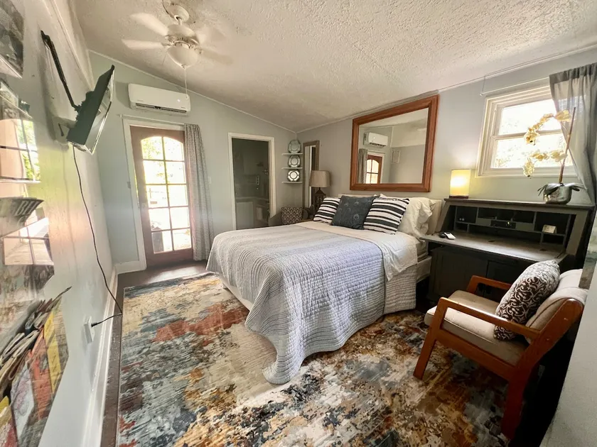 West Asheville, great location. Walk everywhere! - Image 1