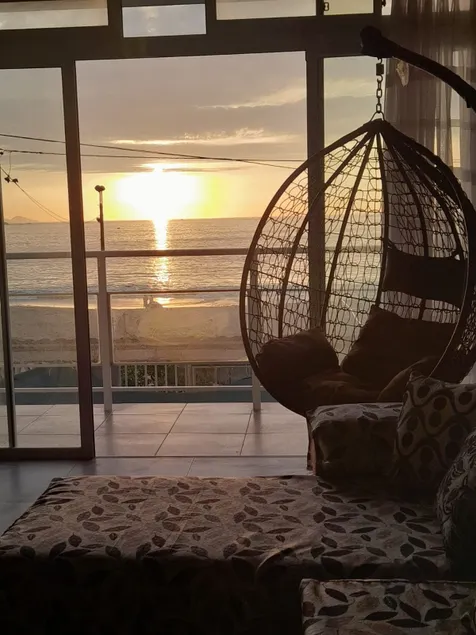 Accommodation with a view of Miramar. - Image 1