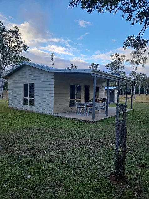 Blackbutt The Shack at Gilinlea - Image 1