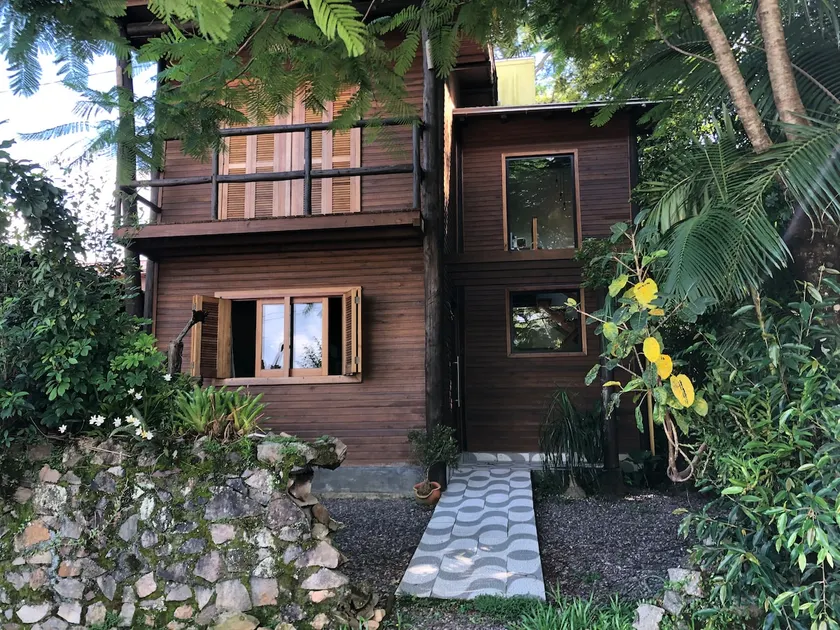 Casa na árvore - Image 1