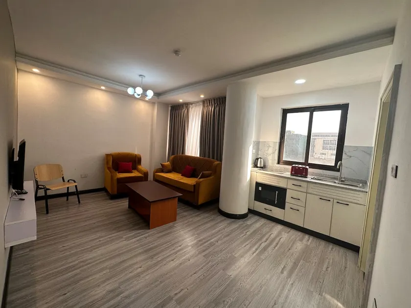 One Bedroom Next to the Airport - Image 1