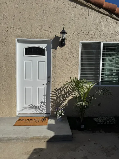 Small Condo 5 minutes from LLUH! - Image 1