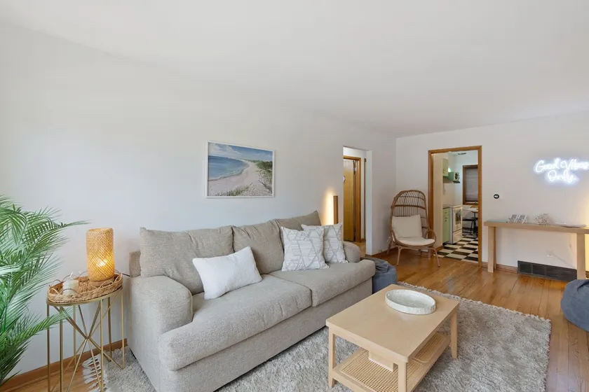 Sheboygan Sunrise Beach Stay - Image 1